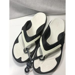 Crocs Dual Comfort Sandals / Slides Men’s Size 12 Black and White